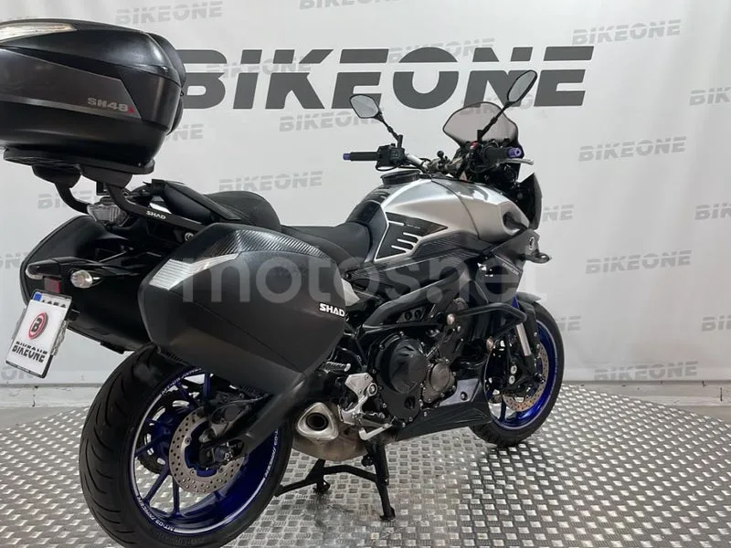 Yamaha MT-09 Tracer - Vista 9