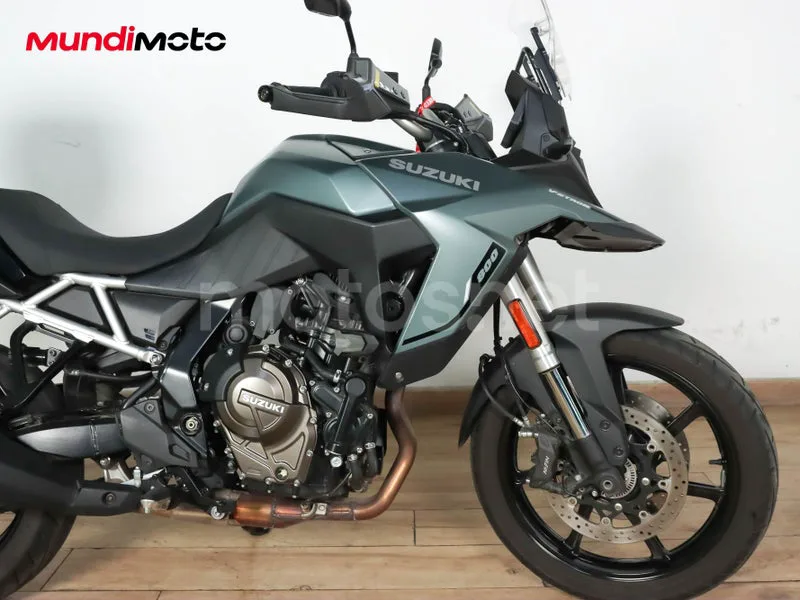Suzuki V-Strom 800 - Vista 20