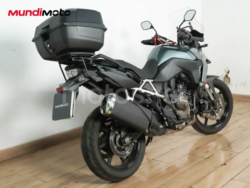 Suzuki V-Strom 800 - Vista 3