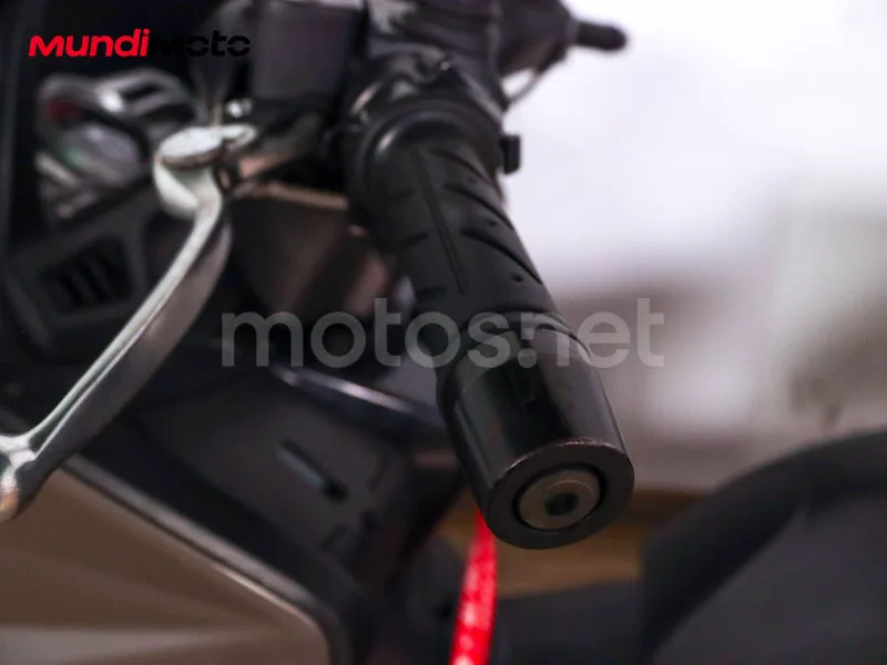 Kymco Xciting 400 - Vista 38