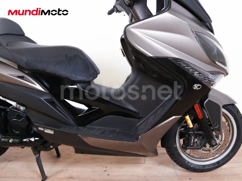Kymco Xciting 400 - Vista 51