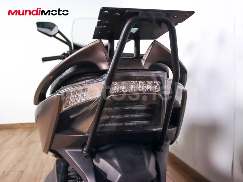 Kymco Xciting 400 - Vista 9
