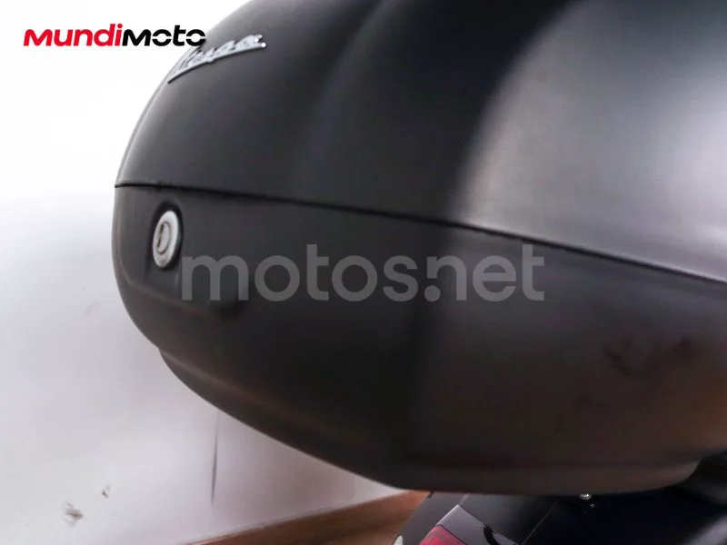 Vespa GTS 300 - Vista 13