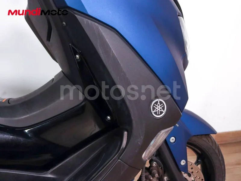 Yamaha NMAX - Vista 17