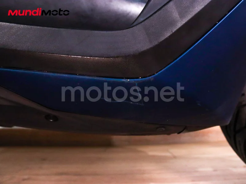 Yamaha NMAX - Vista 19