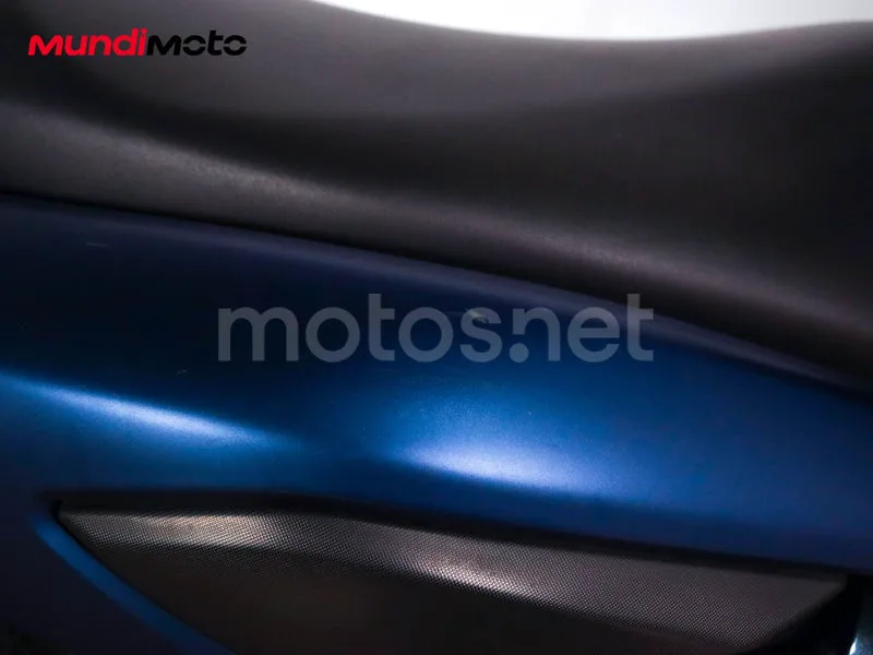 Yamaha NMAX - Vista 21