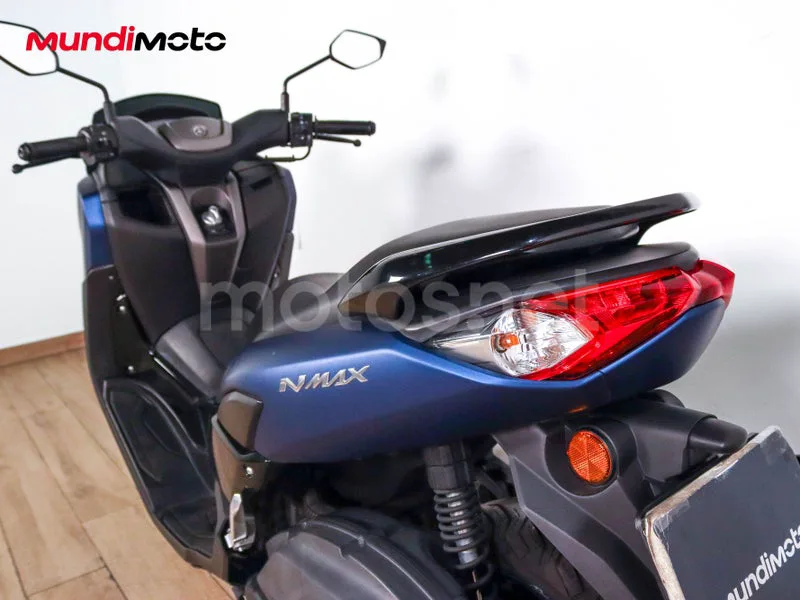 Yamaha NMAX - Vista 9
