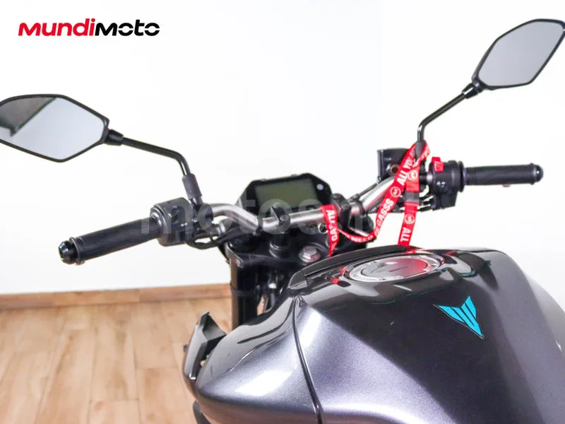 Yamaha MT-03 - Vista 11