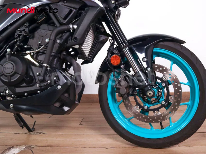 Yamaha MT-03 - Vista 21