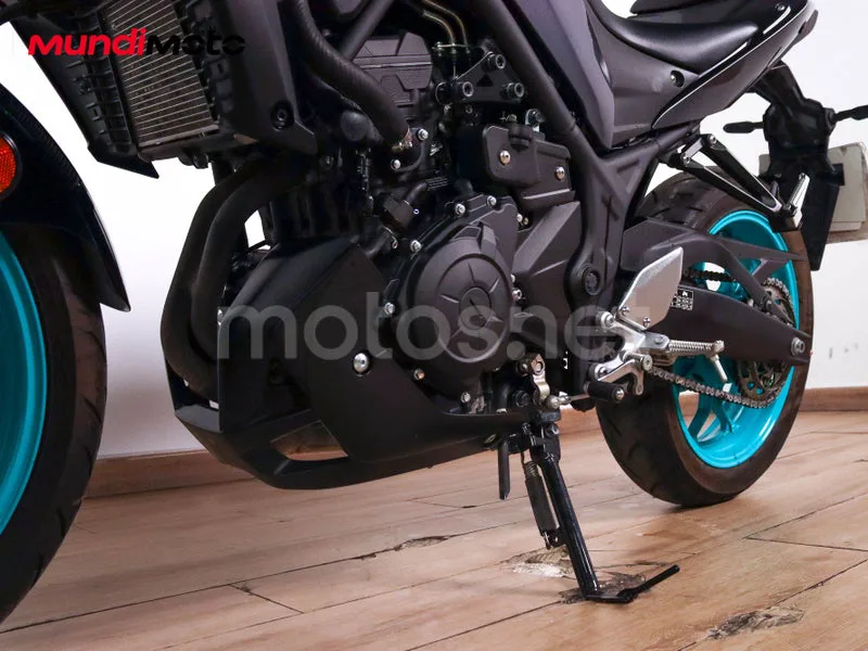 Yamaha MT-03 - Vista 10
