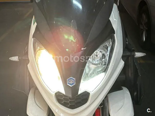 Piaggio MP3 5555 € 2021 Madrid - 2