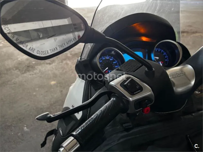 Piaggio MP3 - Vista 9