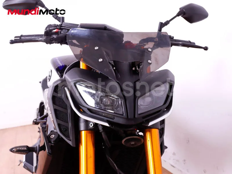 Yamaha MT-09 - Vista 5