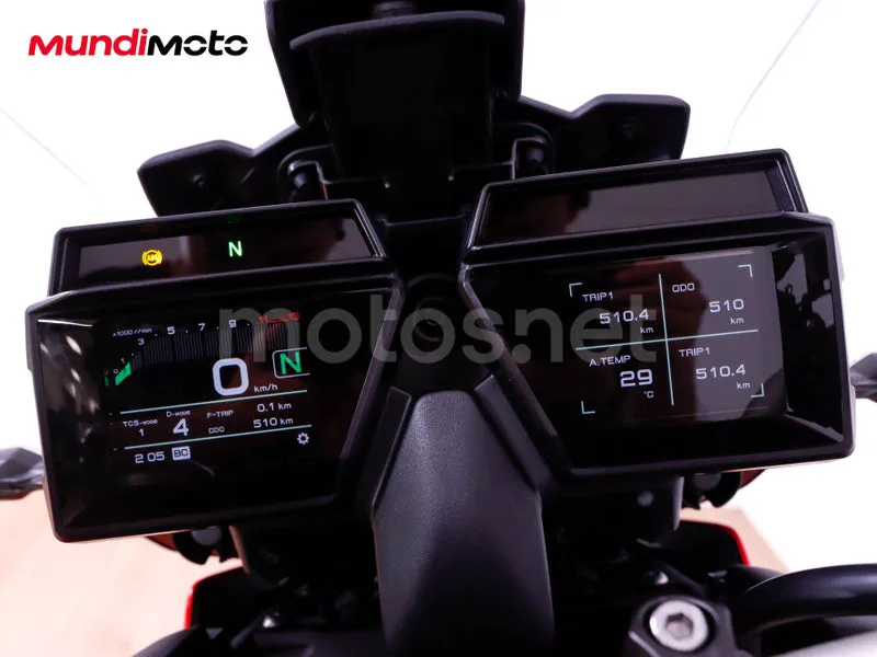 Yamaha Tracer 9 - Vista 12