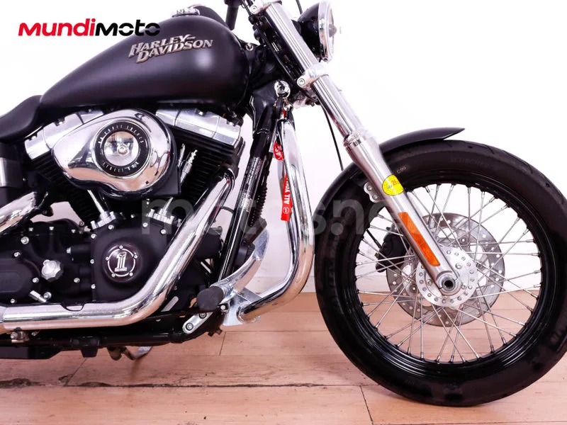 Harley-Davidson Dyna Street Bob - Vista 16