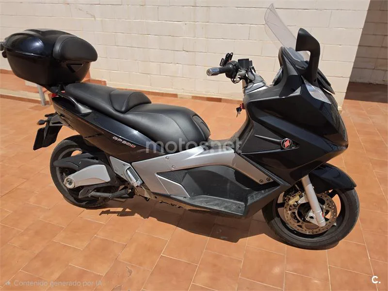 Gilera GP 800 - Vista 3