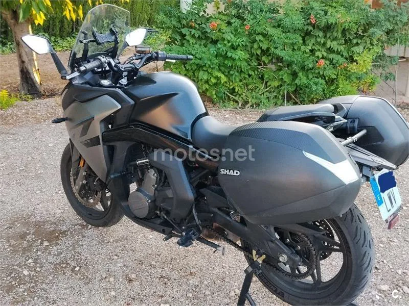 CFMOTO 650GT - Vista 4