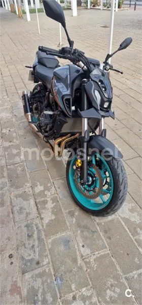 Yamaha MT-07 - Vista 4