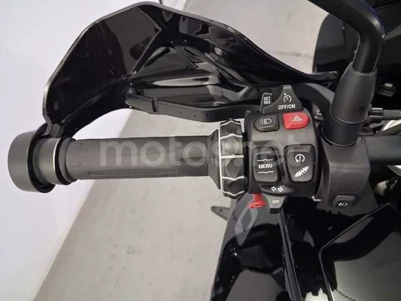 BMW S 1000 XR - Vista 7