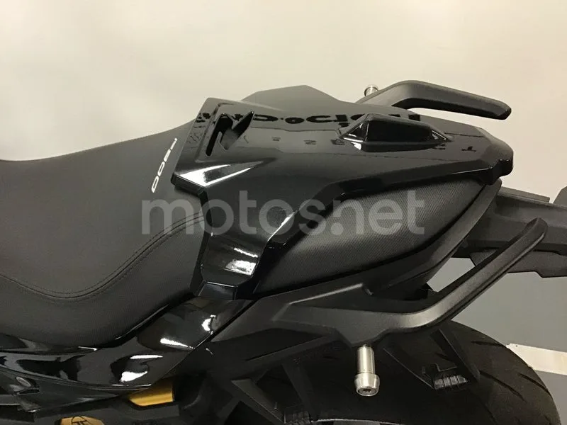 BMW F 900 R - Vista 6