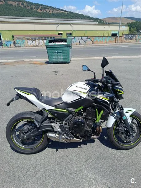Kawasaki Z650 - Vista 5