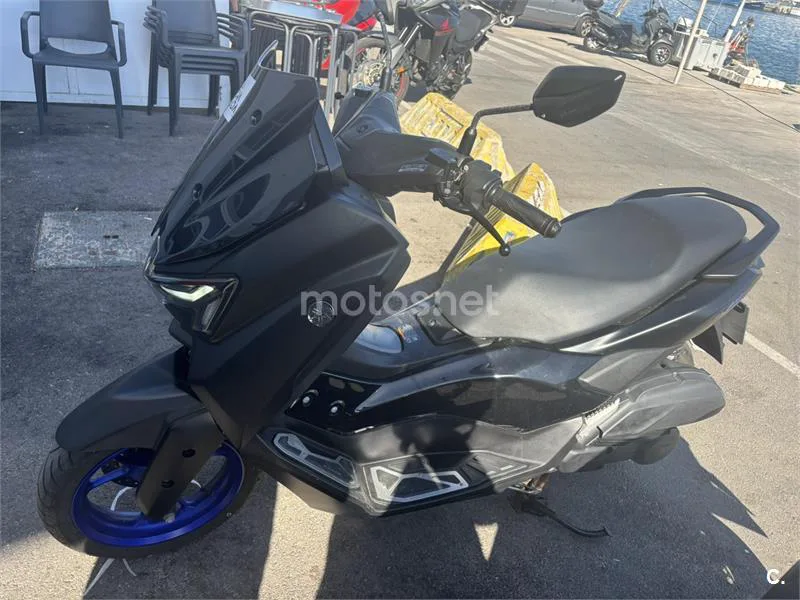 Yamaha NMAX - Vista 4