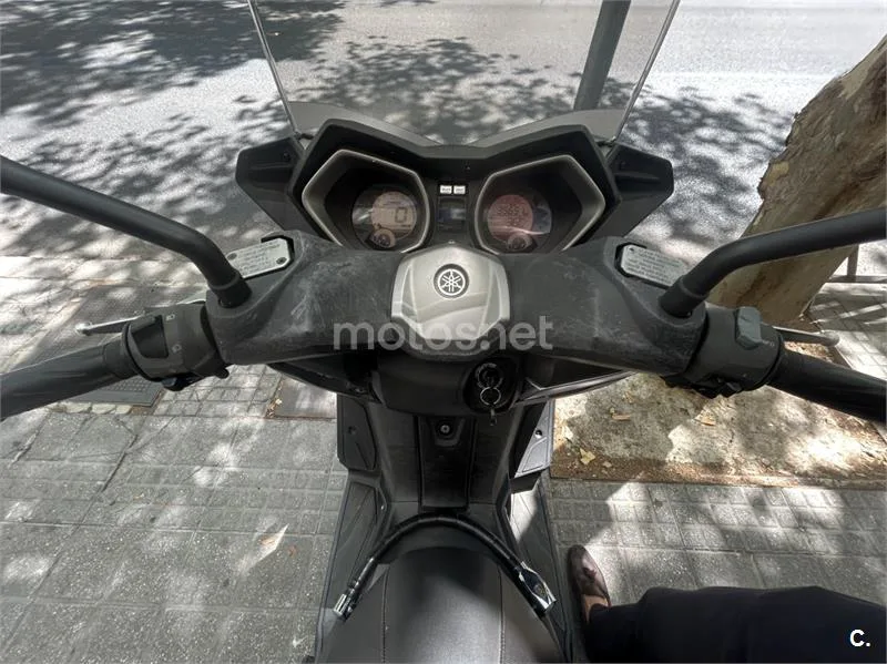 Yamaha XMAX 250 - Vista 5