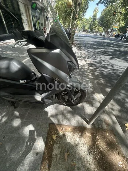 Yamaha XMAX 250 - Vista 8