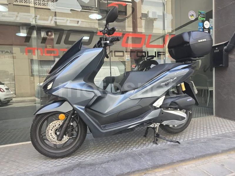 Honda PCX125 - Vista 3