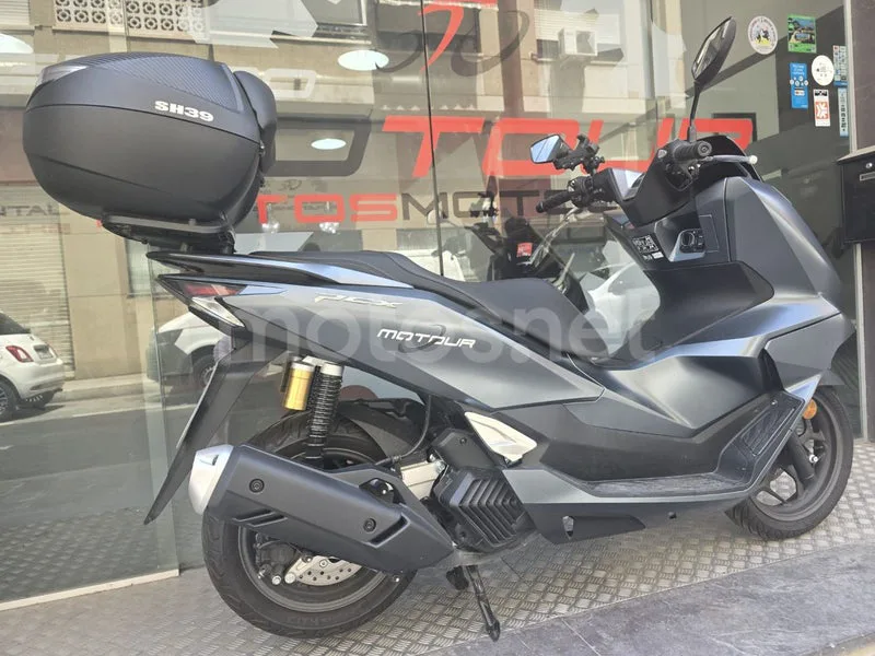 Honda PCX125 - Vista 6