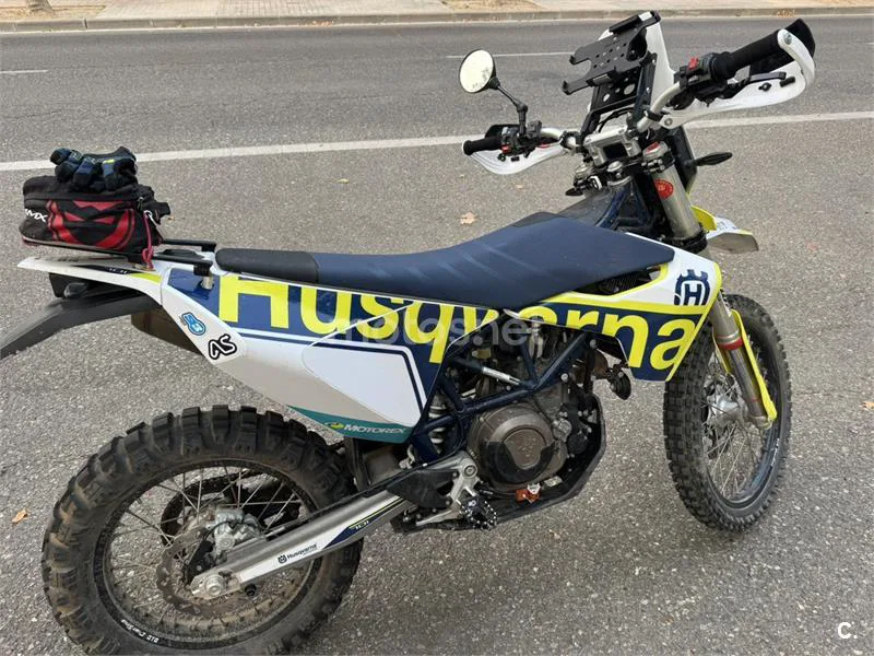 Husqvarna 701 Enduro - Vista 3
