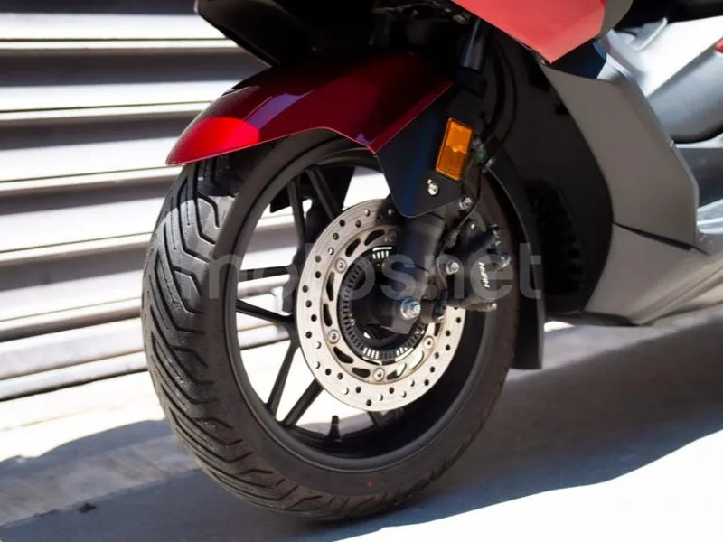 Honda Forza 350 - Vista 19