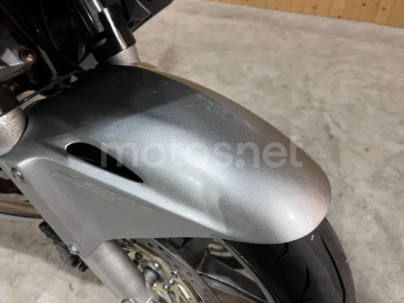 Honda VFR800F - Vista 14