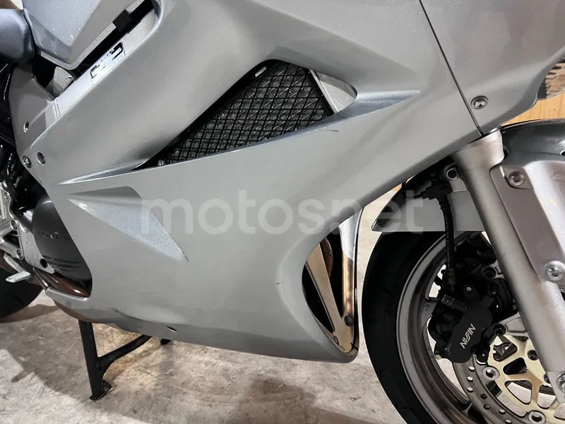 Honda VFR800F - Vista 20