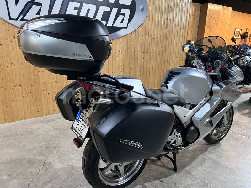 Honda VFR800F - Vista 3
