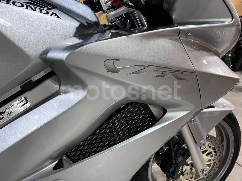 Honda VFR800F - Vista 22