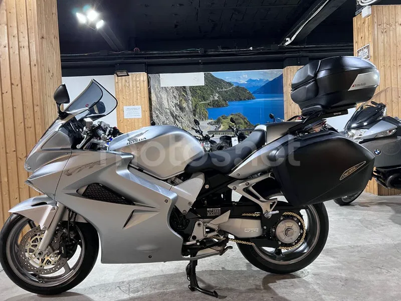 Honda VFR800F - Vista 4