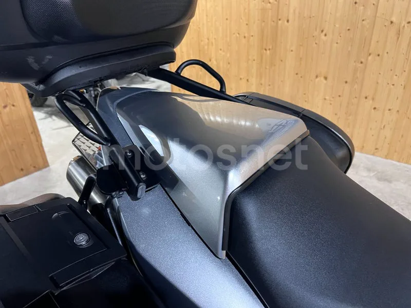 Honda VFR800F - Vista 31