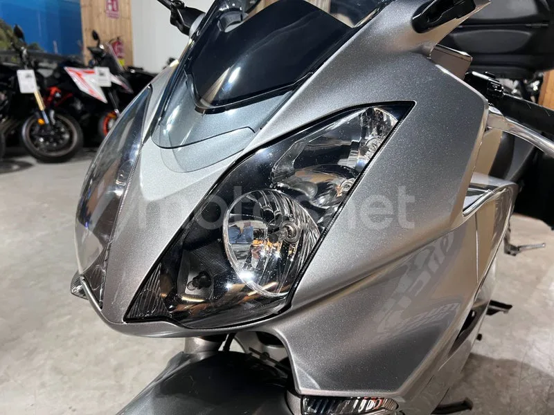 Honda VFR800F - Vista 46
