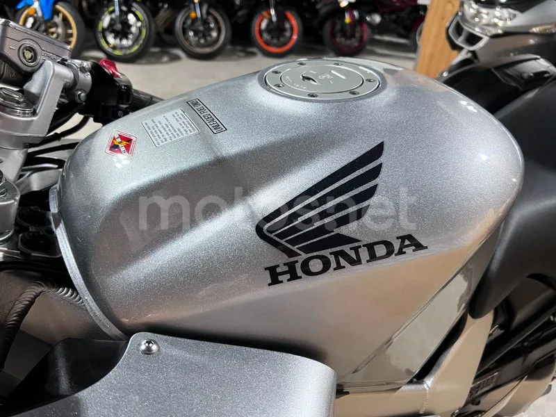 Honda VFR800F - Vista 56