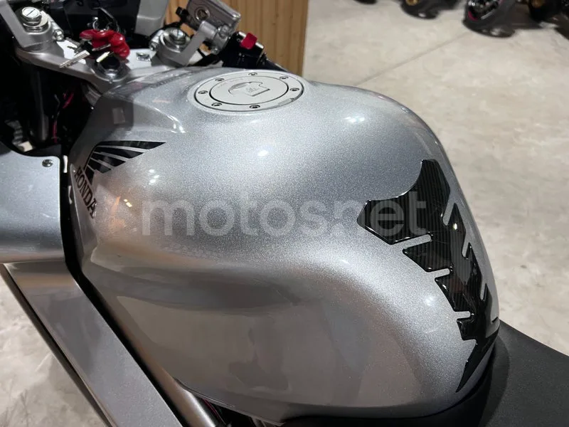 Honda VFR800F - Vista 58