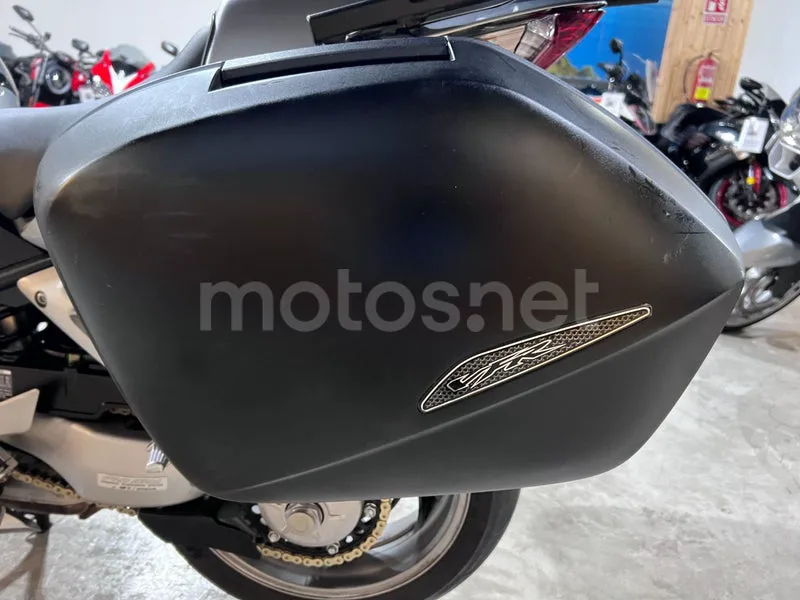 Honda VFR800F - Vista 68