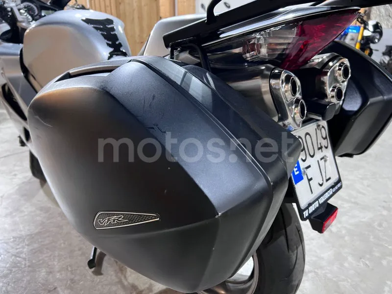 Honda VFR800F - Vista 69