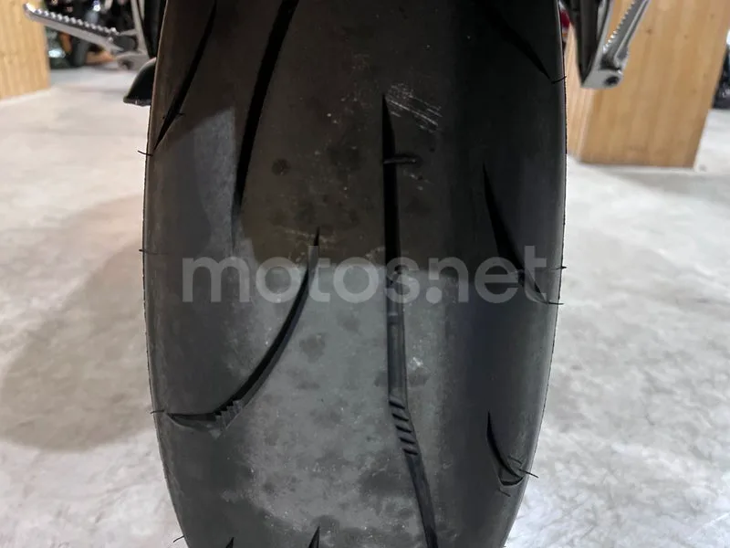 Honda VFR800F - Vista 8