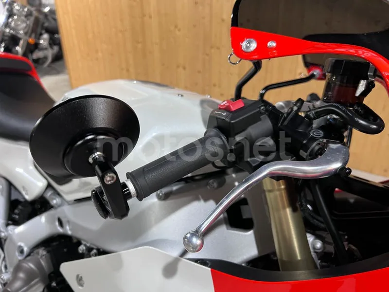 Yamaha XSR900 GP - Vista 16