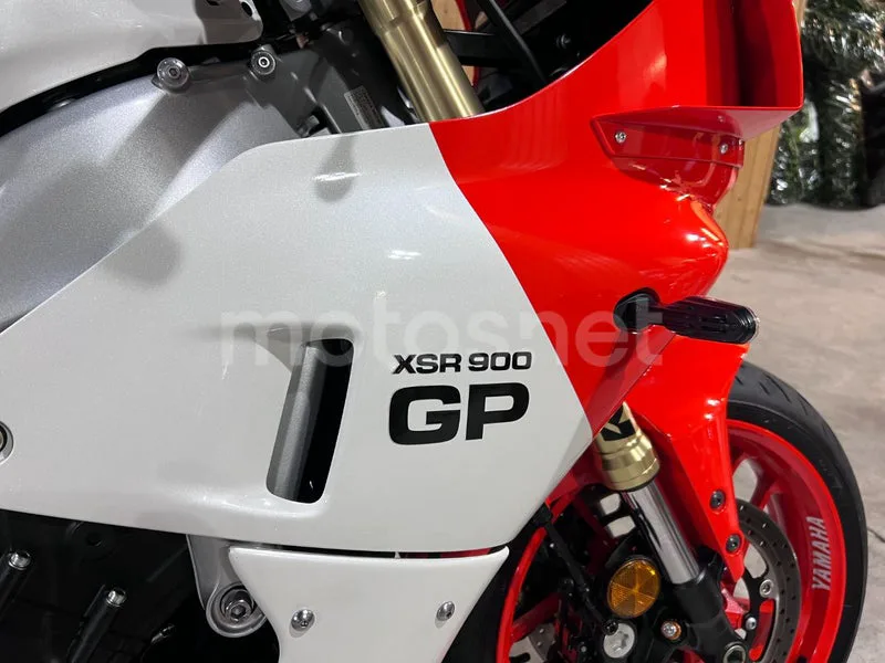 Yamaha XSR900 GP - Vista 20