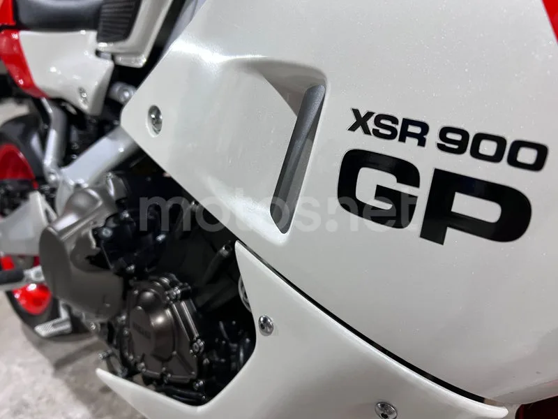 Yamaha XSR900 GP - Vista 22