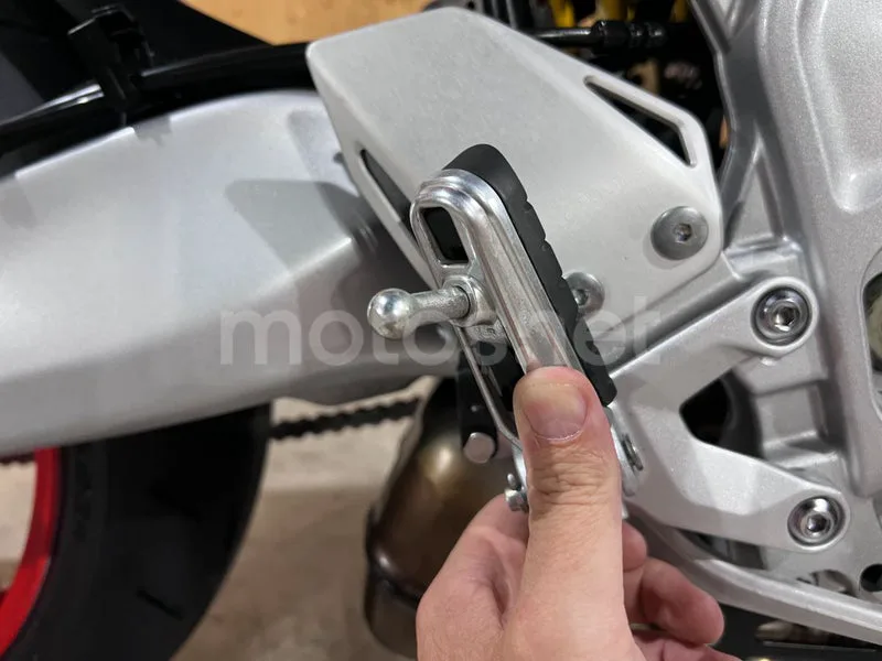 Yamaha XSR900 GP - Vista 30