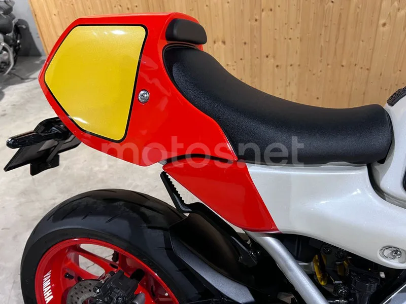 Yamaha XSR900 GP - Vista 34