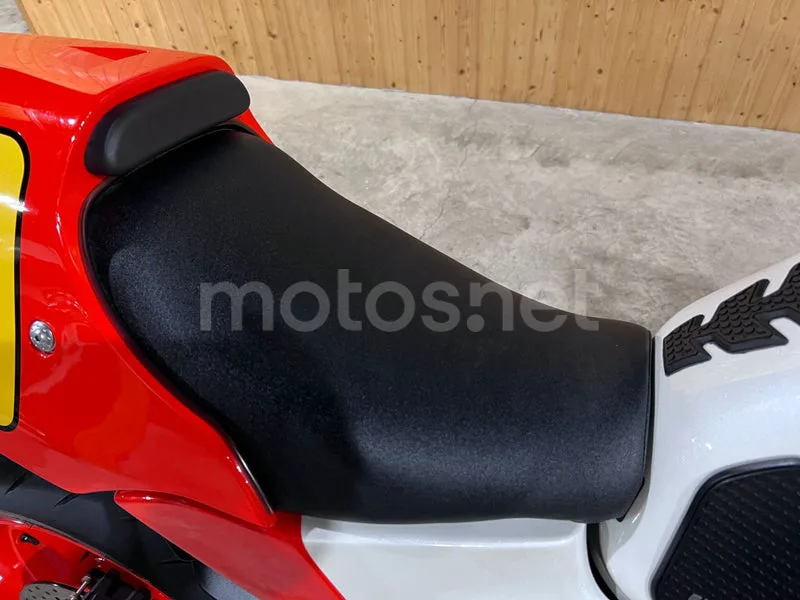 Yamaha XSR900 GP - Vista 35